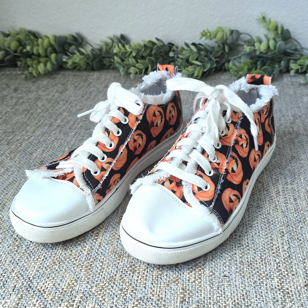 Women's Halloween Pumpkin Sneakers ◇ Cute vguc ◇ Size 8